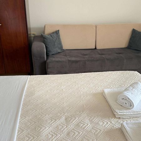 Vila Bilali Apartment คซามิล ภายนอก รูปภาพ
