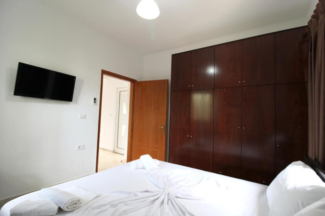Vila Bilali Apartment คซามิล ภายนอก รูปภาพ