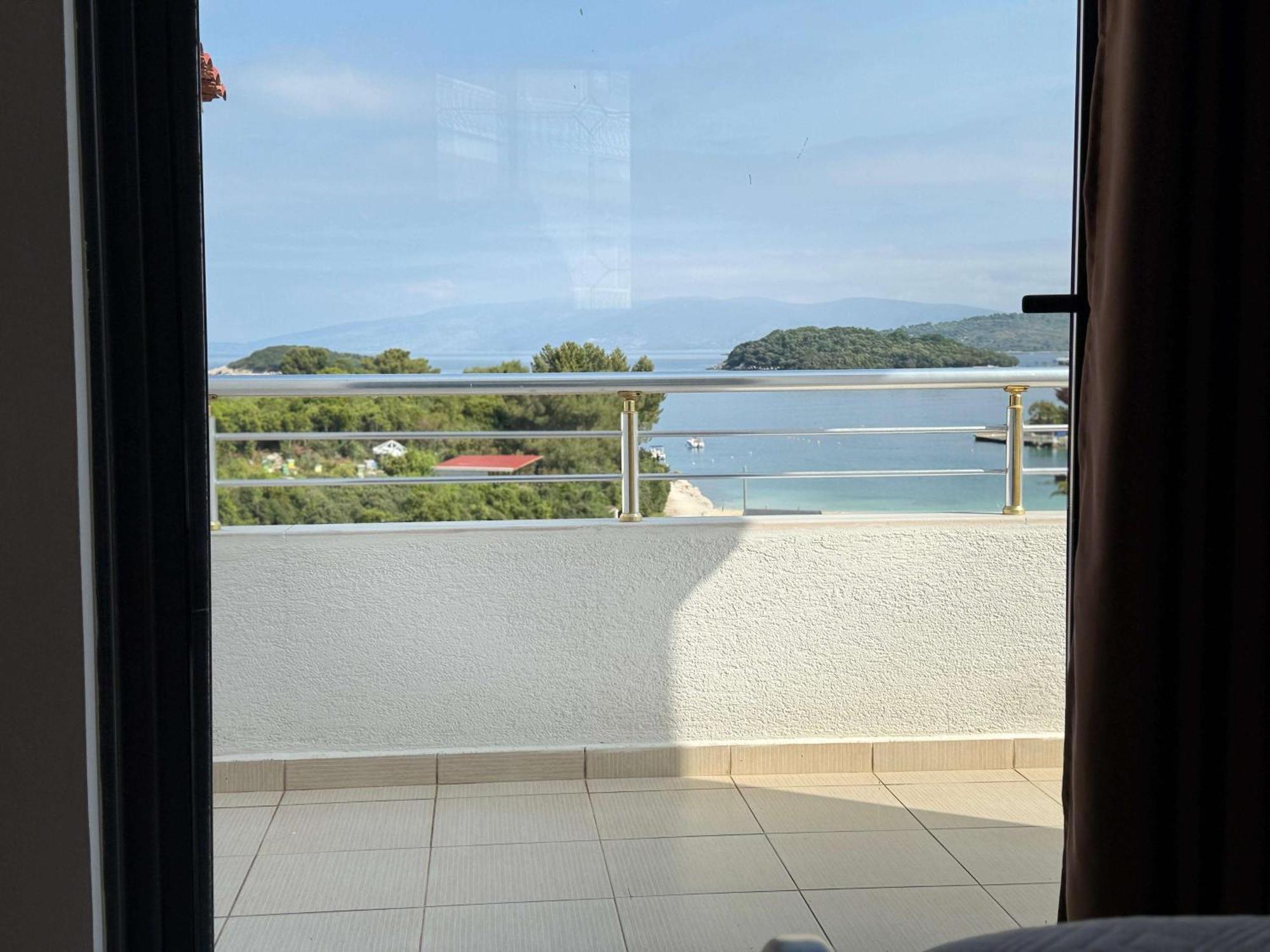 Vila Bilali Apartment คซามิล ภายนอก รูปภาพ
