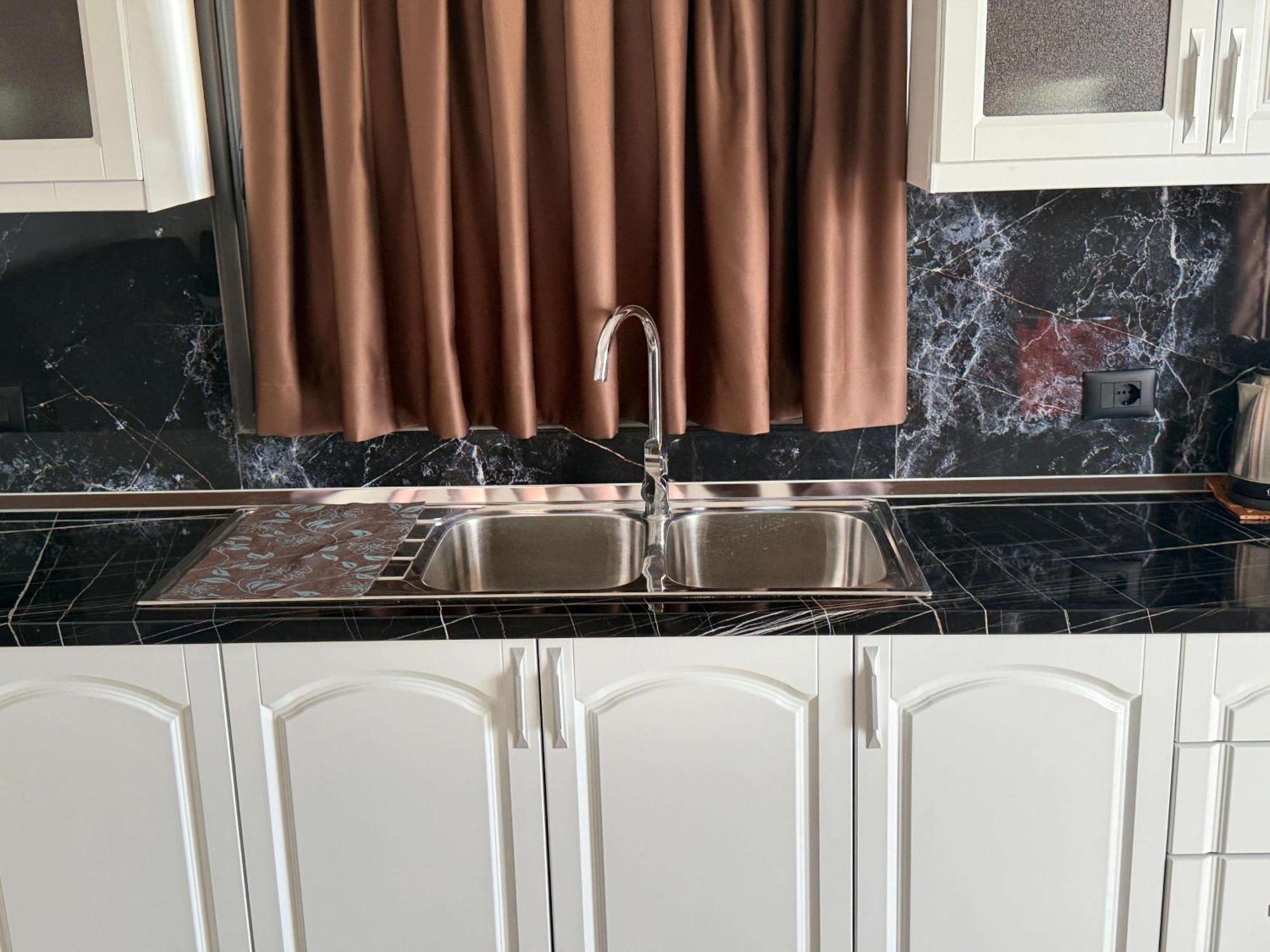 Vila Bilali Apartment คซามิล ภายนอก รูปภาพ