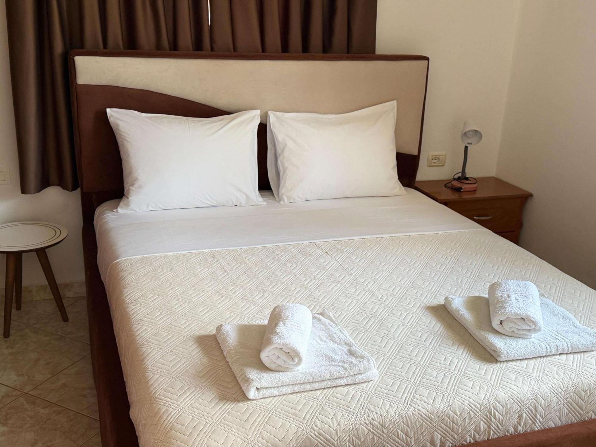Vila Bilali Apartment คซามิล ภายนอก รูปภาพ
