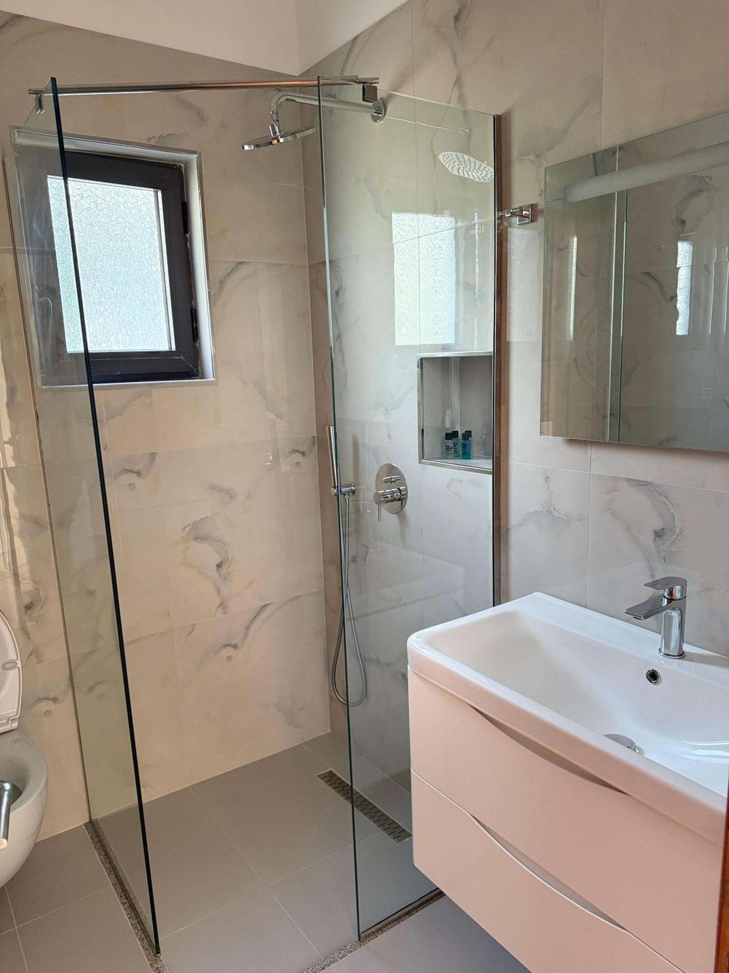 Vila Bilali Apartment คซามิล ภายนอก รูปภาพ