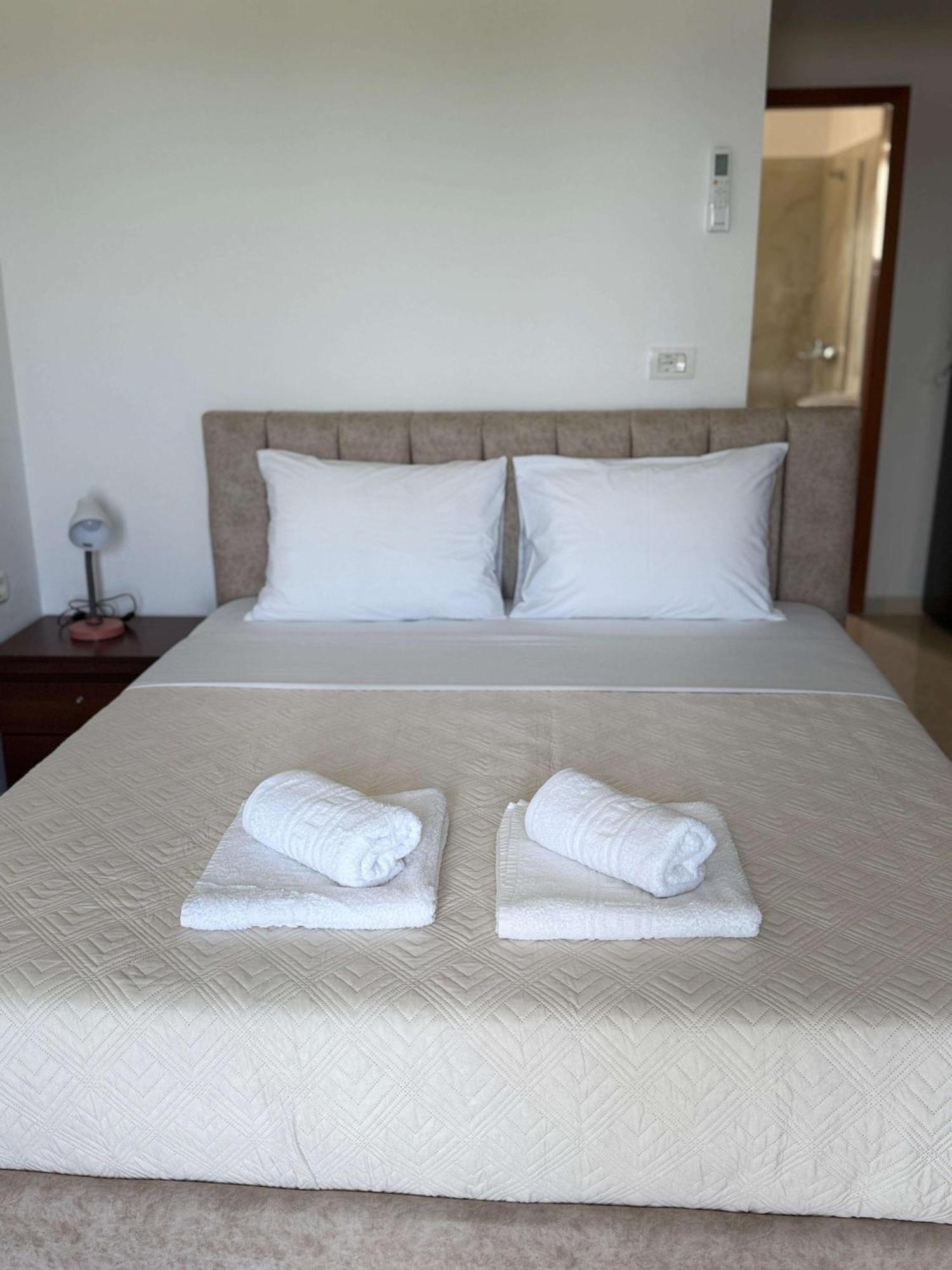 Vila Bilali Apartment คซามิล ภายนอก รูปภาพ