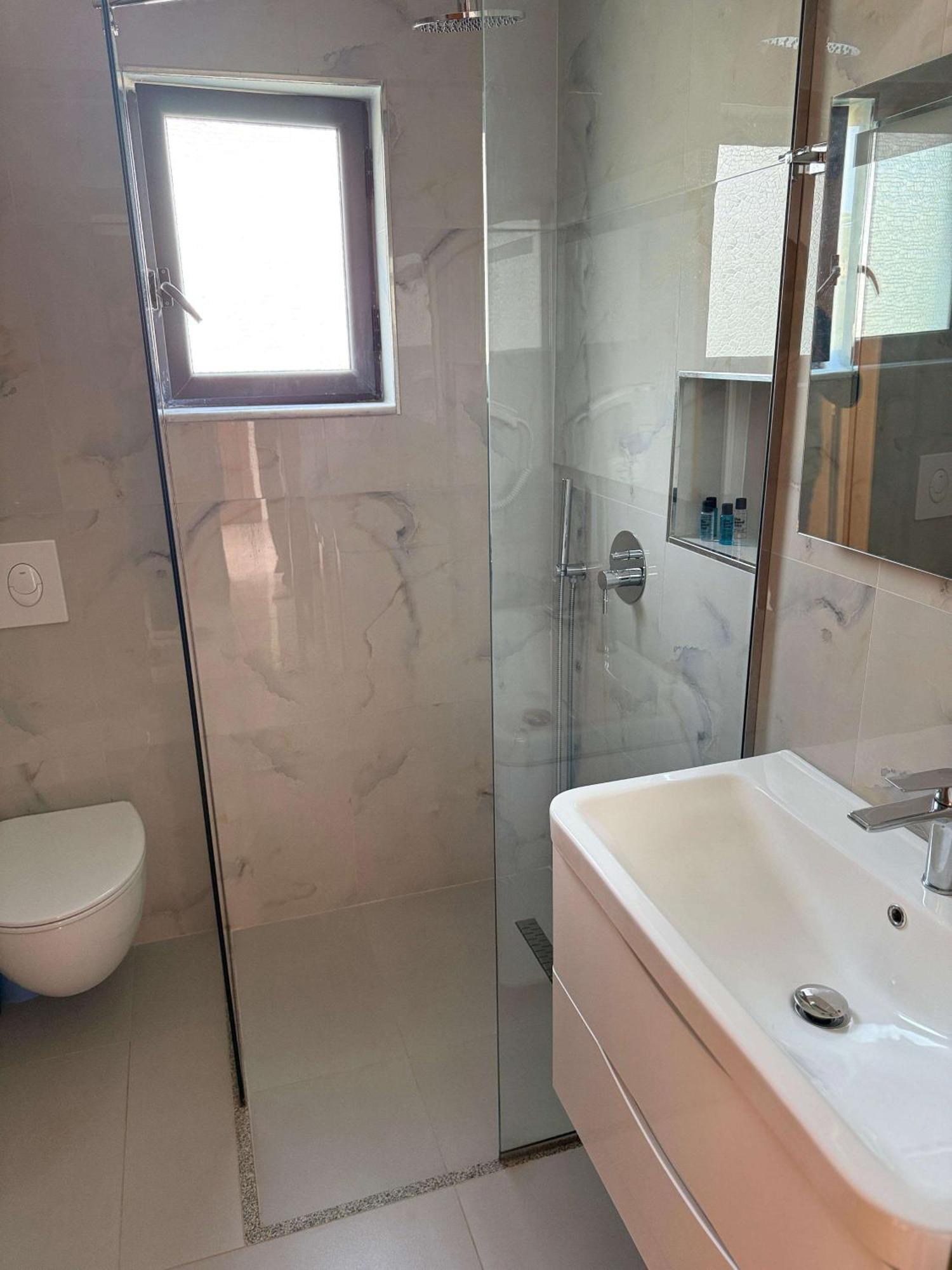 Vila Bilali Apartment คซามิล ภายนอก รูปภาพ