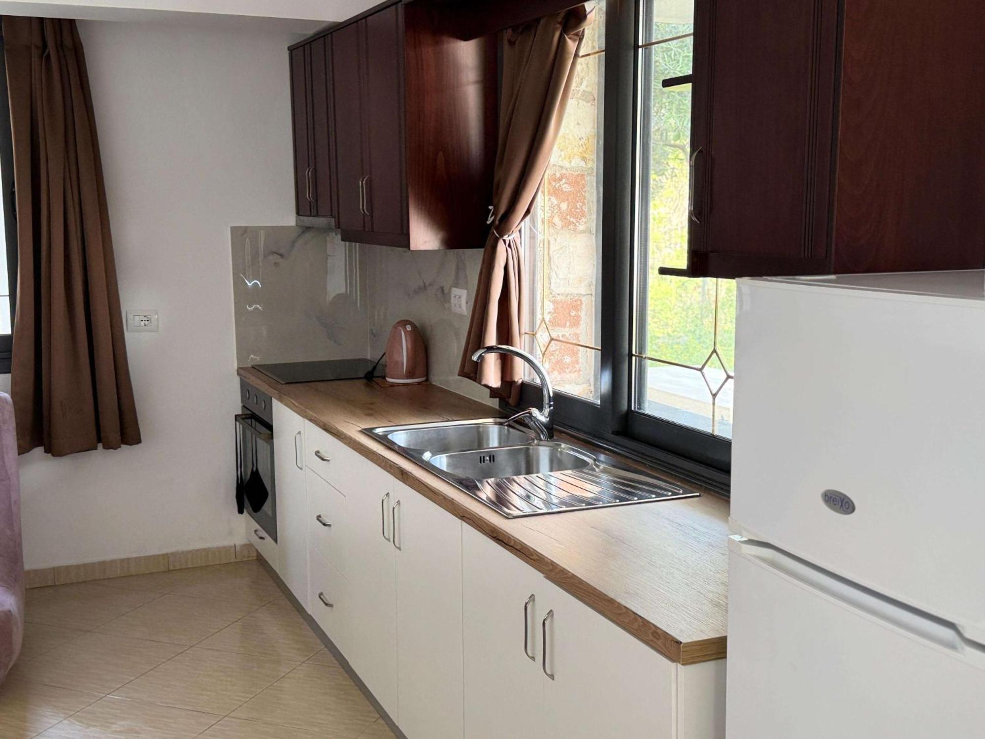 Vila Bilali Apartment คซามิล ภายนอก รูปภาพ