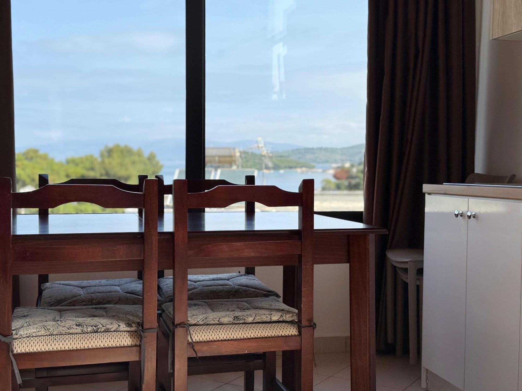 Vila Bilali Apartment คซามิล ภายนอก รูปภาพ