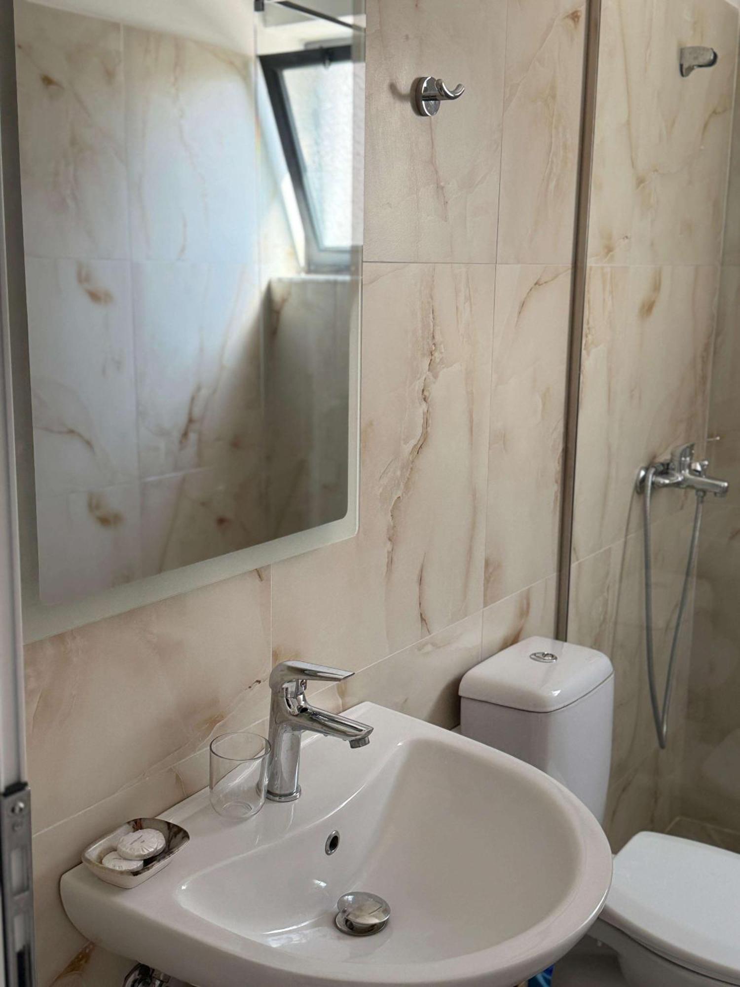 Vila Bilali Apartment คซามิล ภายนอก รูปภาพ